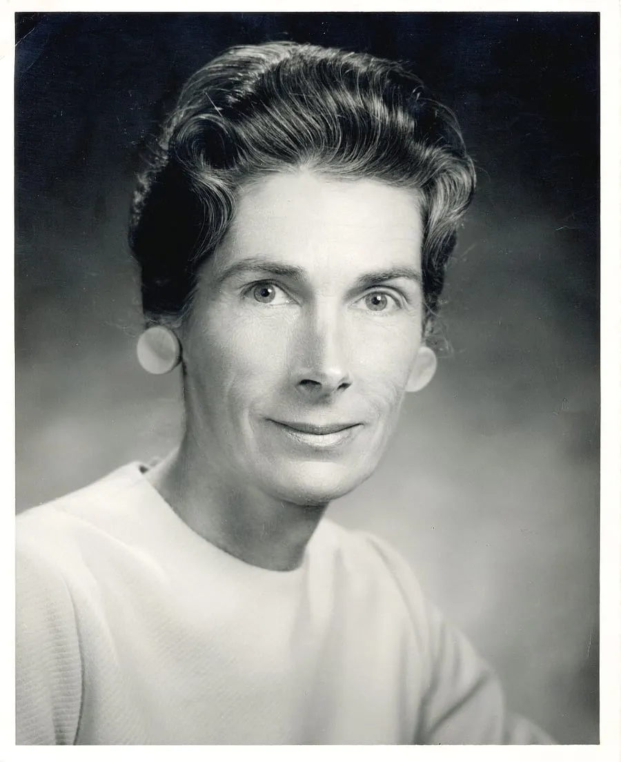 Retrato em preto e branco de Jean Ayres